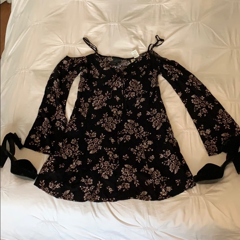 MIMI CHICA BLACK AND BROWN FLORAL MINI DRESS